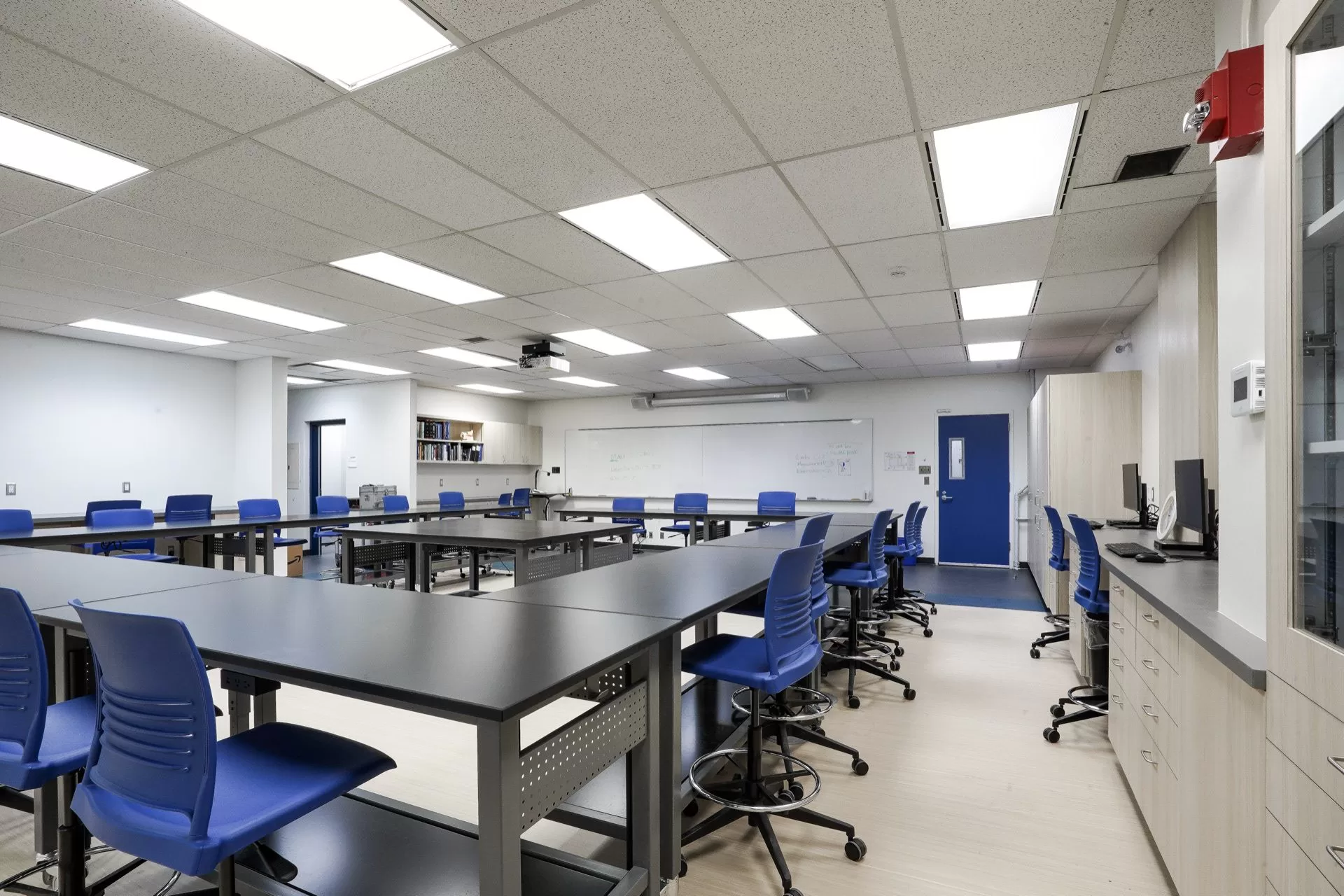 SPPH Research Lab — interior 2