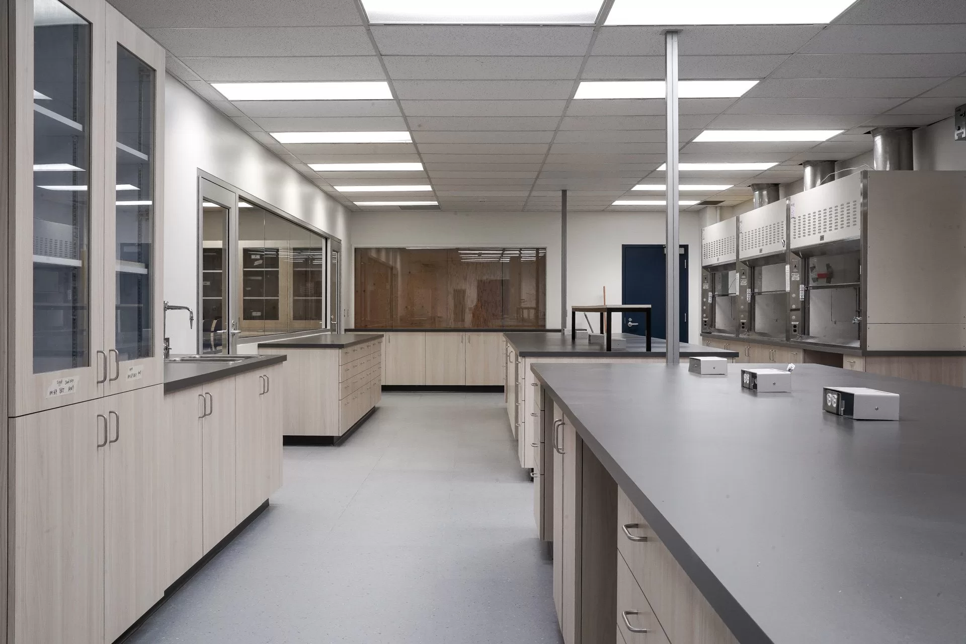 SPPH Research Lab — interior 5