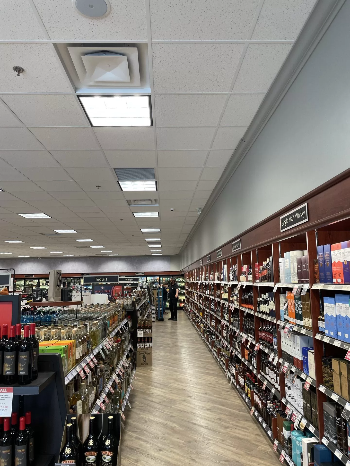 BC Liquor Store, Squamish — interior 1